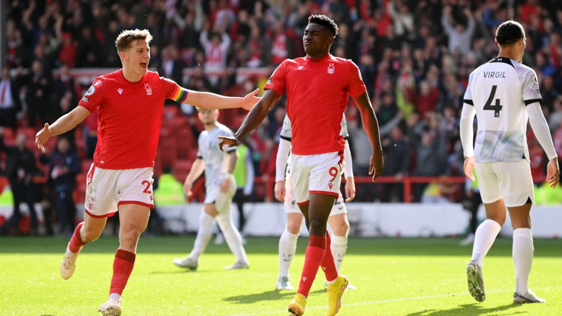 彩的足球体 彩的足球体